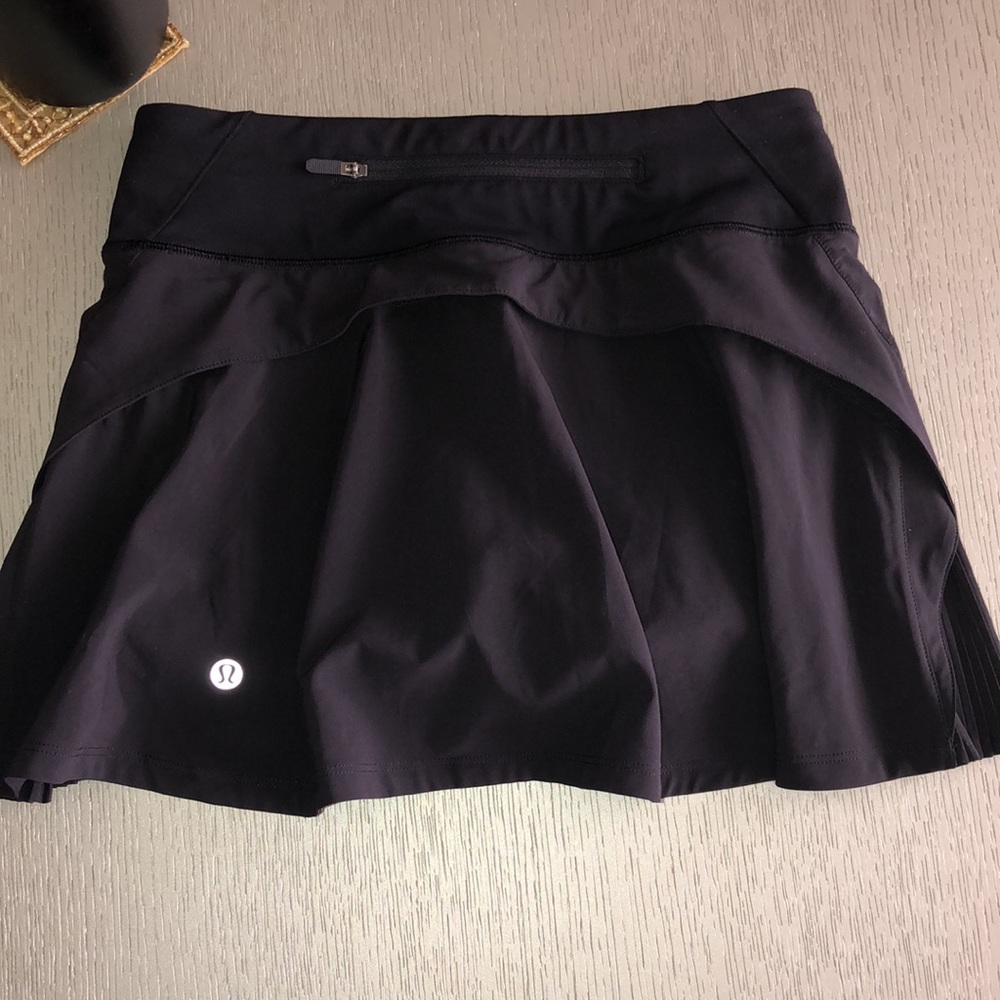 Lululemon Play Off The Pleats Skirt *13" size 2 - Picture 5 of 10